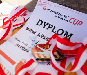 Finał Pucharu Polski - dzień II - dyplom dla uczestników