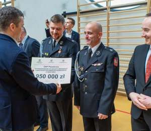 OSP Ptaszkowa otrzymało promesę na zakup samochodu ratowniczo - gaśniczego!