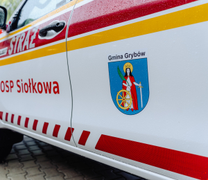 OSP Siołkowa ma nowy samochód  rozpoznawczo – ratowniczy.