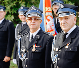 Poświęcenie samochodu dla OSP Wawrzka