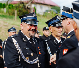 Poświęcenie samochodu dla OSP Wawrzka