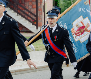 Poświęcenie samochodu dla OSP Wawrzka