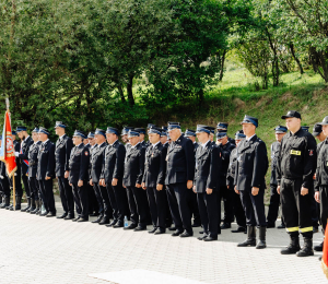 Poświęcenie samochodu dla OSP Wawrzka