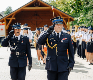 Poświęcenie samochodu dla OSP Wawrzka