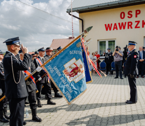 Poświęcenie samochodu dla OSP Wawrzka