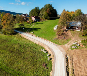 Modernizacja dróg dojazdowych do gruntów rolnych w m. Wawrzka, Binczarowa, Krużlowa Wyżna