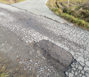 Podpisanie umowy na remont drogi w miejscowości Florynka