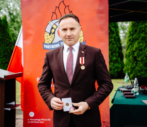 Powiatowy Dzień Strażaka – odznaczenie dla wójta i druhów z Gminy Grybów
