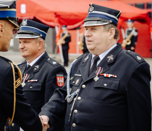 Powiatowy Dzień Strażaka – odznaczenie dla wójta i druhów z Gminy Grybów