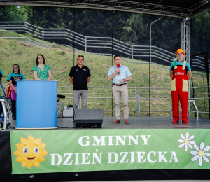 Gminny Dzień Dziecka 2025 – radość, uśmiech i wspólna zabawa w Ptaszkowej!