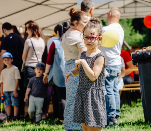 Gminny Dzień Dziecka 2025 – radość, uśmiech i wspólna zabawa w Ptaszkowej!