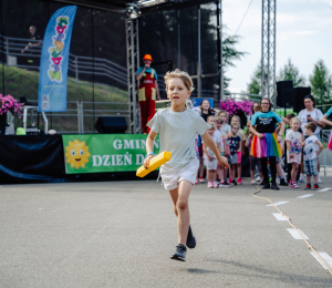 Gminny Dzień Dziecka 2025 – radość, uśmiech i wspólna zabawa w Ptaszkowej!