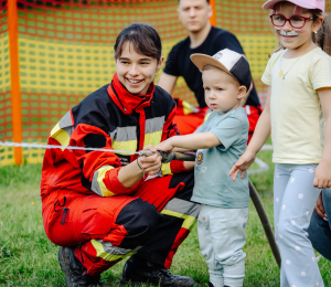 Gminny Dzień Dziecka 2025 – radość, uśmiech i wspólna zabawa w Ptaszkowej!