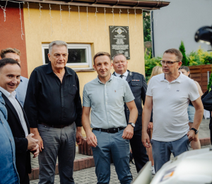 Nowy wóz ratowniczo-gaśniczy dla OSP Biała Niżna w ramach projektu „Bezpieczna Małopolska – Bon na ratowanie – Straż Pożarna”