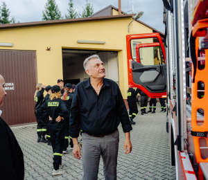 Nowy wóz ratowniczo-gaśniczy dla OSP Biała Niżna w ramach projektu „Bezpieczna Małopolska – Bon na ratowanie – Straż Pożarna”
