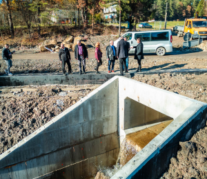Samorządowcy z wizytą na inwestycjach w Gminie Grybów