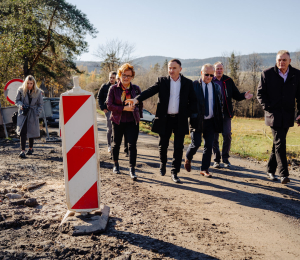 Samorządowcy z wizytą na inwestycjach w Gminie Grybów