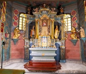 Zakończono prace konserwatorskie przy ołtarzu głównym w Kościele p.w. Wszystkich Świętych w Ptaszkowej