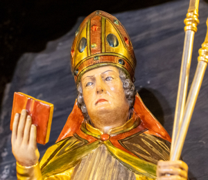 Zakończono prace konserwatorskie przy ołtarzu głównym w Kościele p.w. Wszystkich Świętych w Ptaszkowej