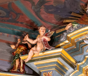 Zakończono prace konserwatorskie przy ołtarzu głównym w Kościele p.w. Wszystkich Świętych w Ptaszkowej