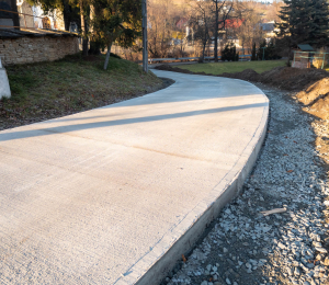 6 nowych odcinków dróg betonowych w Gminie Grybów