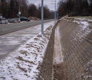 638 metrów bezpieczeństwa dla pieszych – nowy chodnik w Krużlowej Niżnej gotowy!