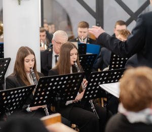Charytatywny Koncert Kolęd w Ptaszkowej – muzyka, która niesie pomoc