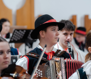 Charytatywny Koncert Kolęd w Ptaszkowej – muzyka, która niesie pomoc