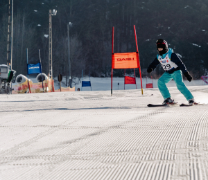 Ponad 220 zawodników i sportowe emocje – VII Gminne Zawody Narciarskie w Cieniawie