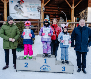 Ponad 220 zawodników i sportowe emocje – VII Gminne Zawody Narciarskie w Cieniawie