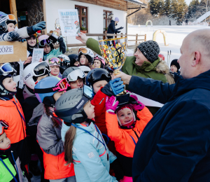 Ponad 220 zawodników i sportowe emocje – VII Gminne Zawody Narciarskie w Cieniawie