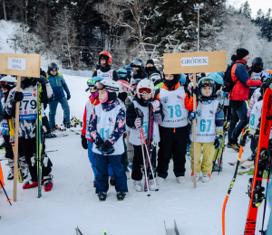 Ponad 220 zawodników i sportowe emocje – VII Gminne Zawody Narciarskie w Cieniawie