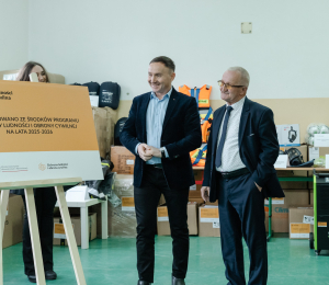 Przekazanie sprzętu w ramach Programu Ochrony Ludności i Obrony Cywilnej