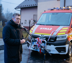 Nowy samochód ratowniczo-gaśniczy dla OSP Krużlowa Wyżna