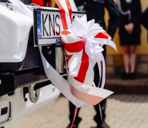 Uroczystość poświęcenia i przekazania nowych samochodów dla OSP Biała Niżna