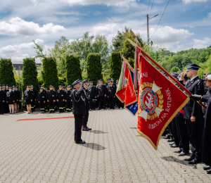 Uroczystość poświęcenia i przekazania nowych samochodów dla OSP Biała Niżna