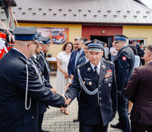 Uroczystość poświęcenia i przekazania nowych samochodów dla OSP Biała Niżna