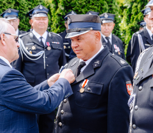 Uroczystość poświęcenia i przekazania nowych samochodów dla OSP Biała Niżna