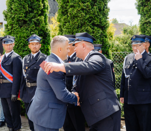 Uroczystość poświęcenia i przekazania nowych samochodów dla OSP Biała Niżna