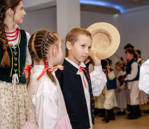 10 lat Dziecięco-Młodzieżowego Zespołu Regionalnego „Pogórzańskie Dzieci” z Kąclowej